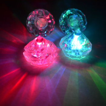 leds-blink.de - LED leucht Diamant 4x3 cm transparent 8 Leucht