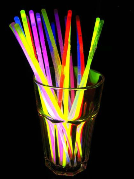 100 Knicklichter in 6 Neon-Leuchtfarben mit Steckverbindern 20 cm Lightsticks 