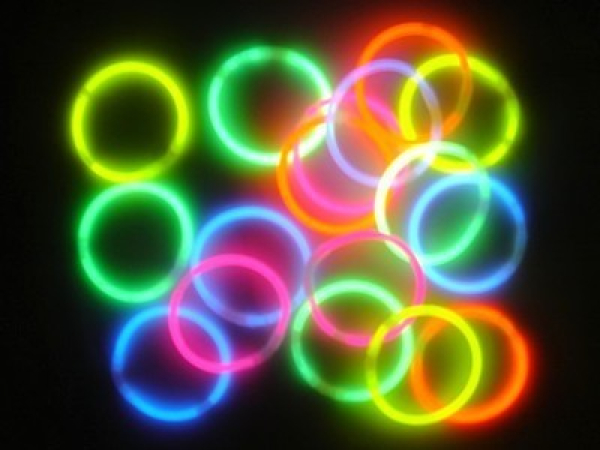 Maxi-Knick-Leuchtstick Knicklicht XXL Neon farblich sortiert voller Leuchteffekt 